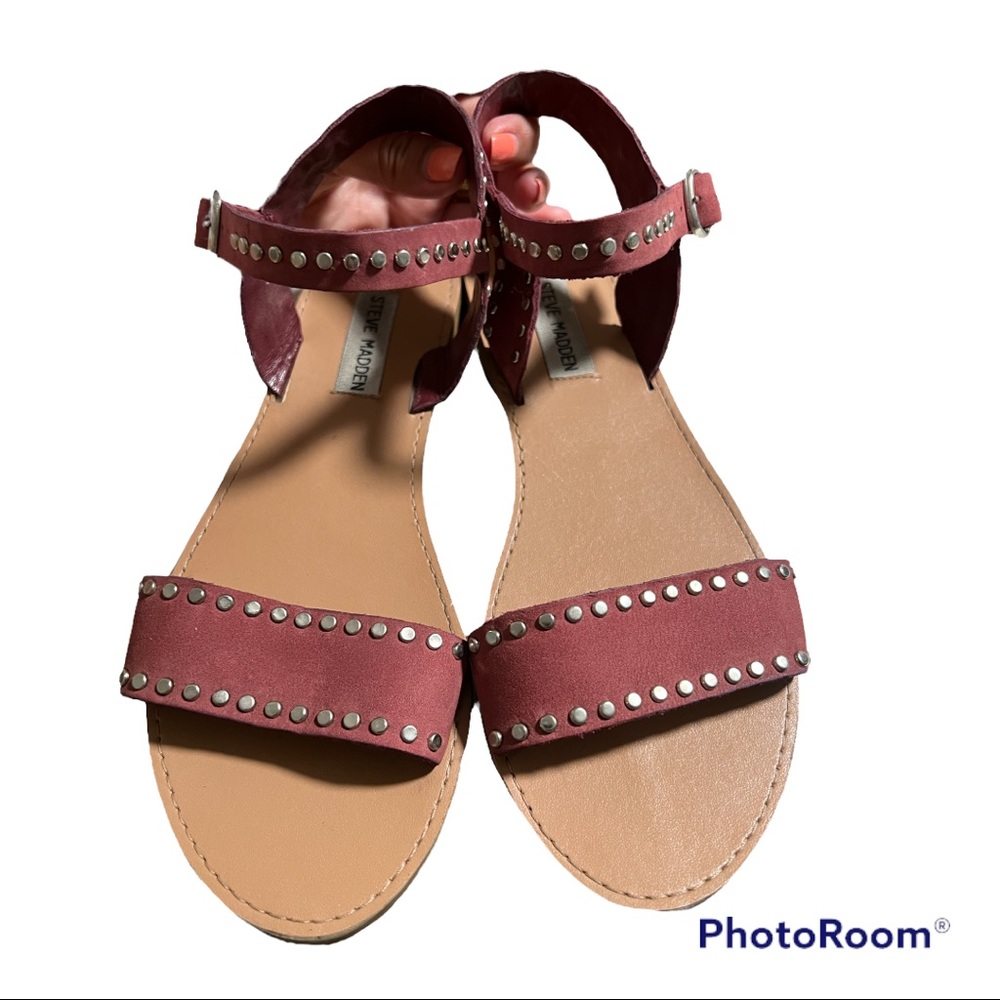 Steve Madden Donddi Sandal size 8